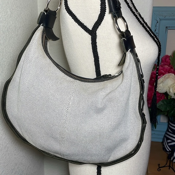 Dooney & Bourke Handbags - Vintage & Rare Dooney & Bourke Shoulder Bag